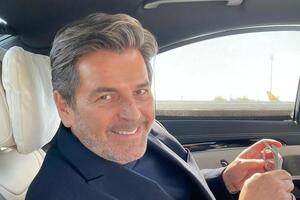 Андерс щасливий у другому шлюбі з перекладачкою Гесс