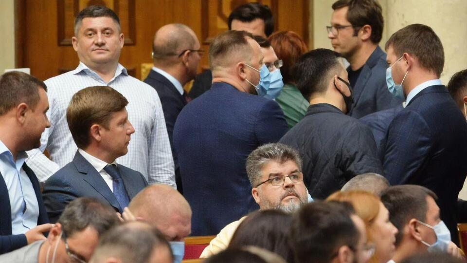 Фракція "Слуга народу" запропонувала зняти проєкт постанови з розгляду