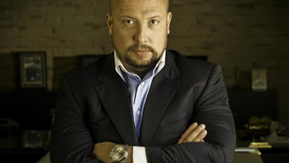 Юров: Никакой нормальный инвестор никогда не даст деньги компании, из которой основной акционер выжимает все, что только можно