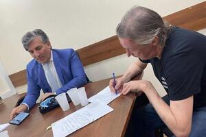 Пашаев: Который день телеканалы меня полоскают – для чего? Думают, что Михаил от меня откажется и они его погубят