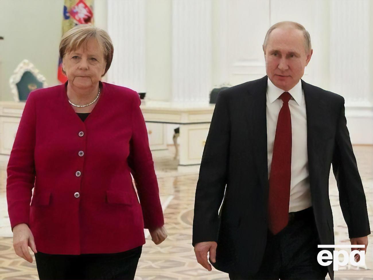 Меркель провела телефонну розмову з Путіним