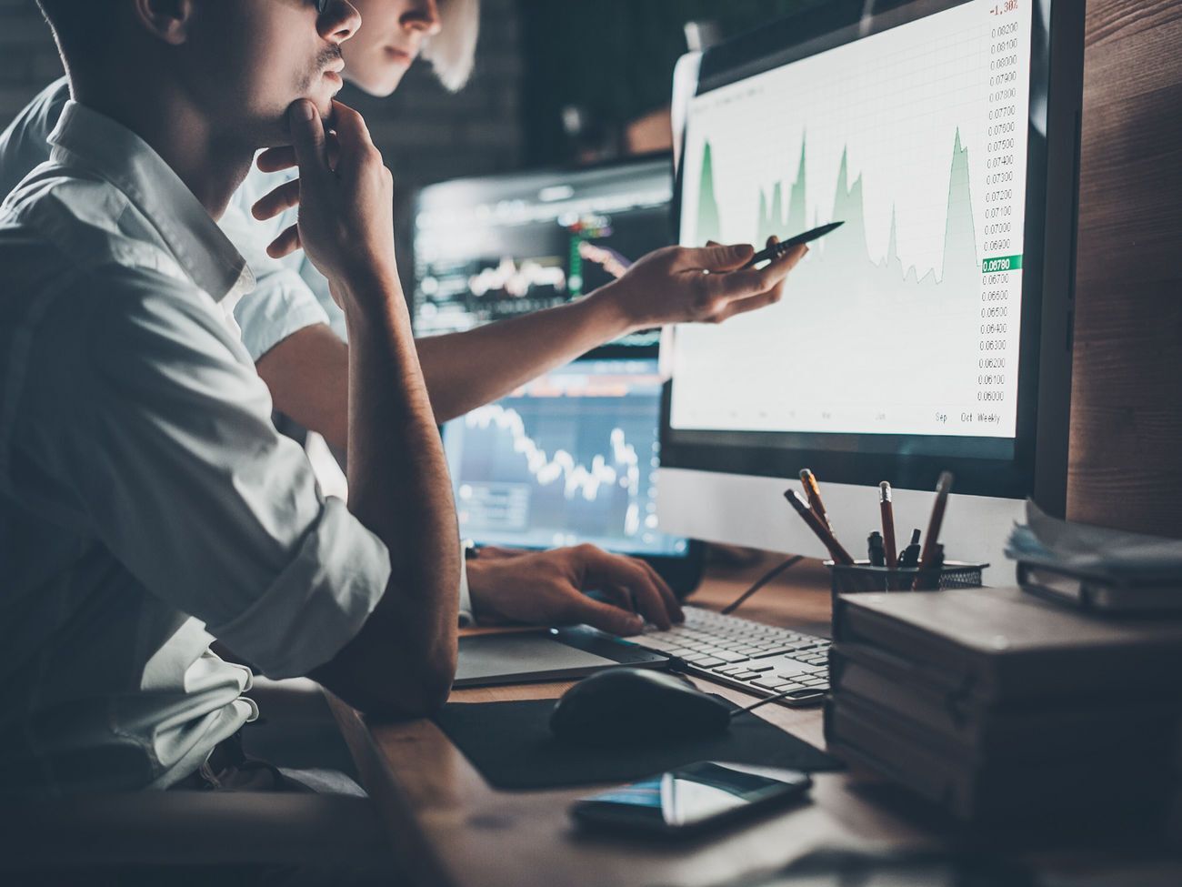 Юров: Уверен, уже с середины следующего года люди будут вновь бегать и придумывать, куда вложить деньги