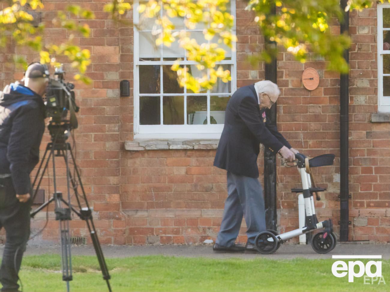 Каждый день ветеран ходил вокруг дома, собирая деньги для медиков