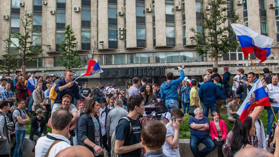 Юров: Хочется питать иллюзии, что внутри России есть здоровая сила, которая измеряется десятками тысяч людей