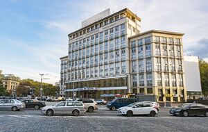 Отель "Днепр" продан за 1,11 млрд грн