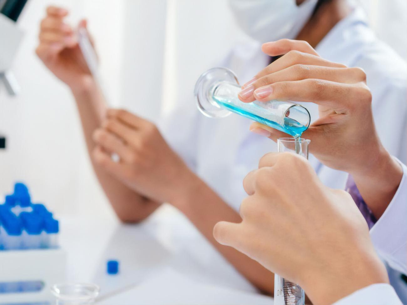 В фонде считают, что минимальный проходной балл на медицинские специальности должен быть не ниже 150