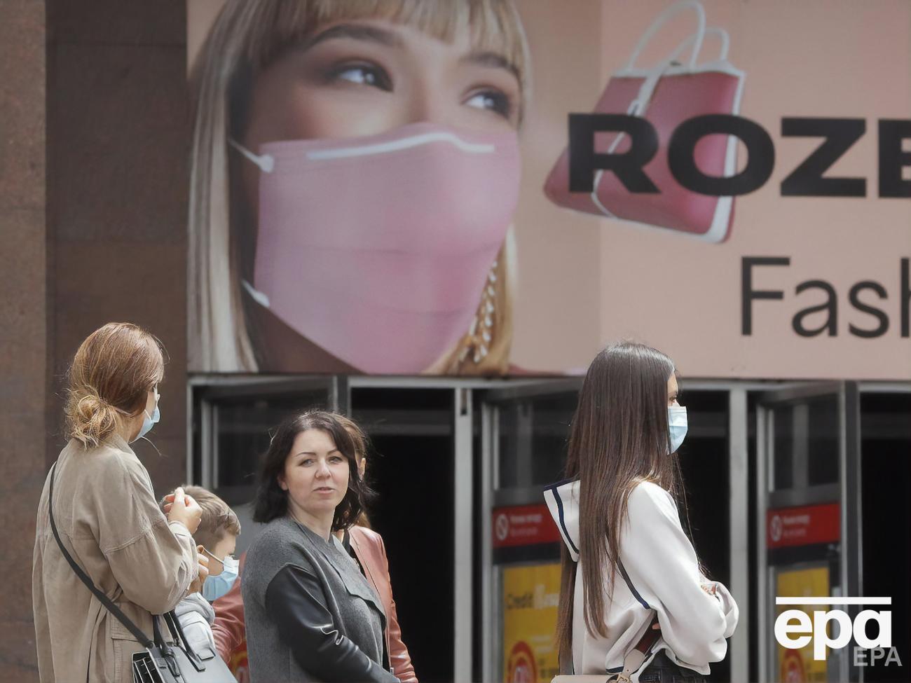 Загальна кількість тих, хто заразився в Україні, перевищила 56 тис. осіб