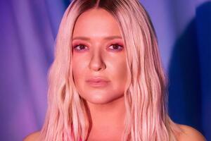 Могилевська: "Я знаю – все пройдет, давай лети, пилот, и пусть мне в небе повезет!"