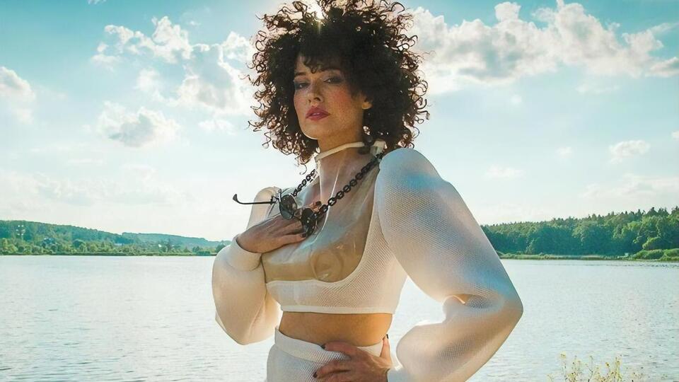 Астафьева, Курган & Agregat: Желаем каждому из вас найти талисман, который будет вести вас по жизни к чему-то лучшему!