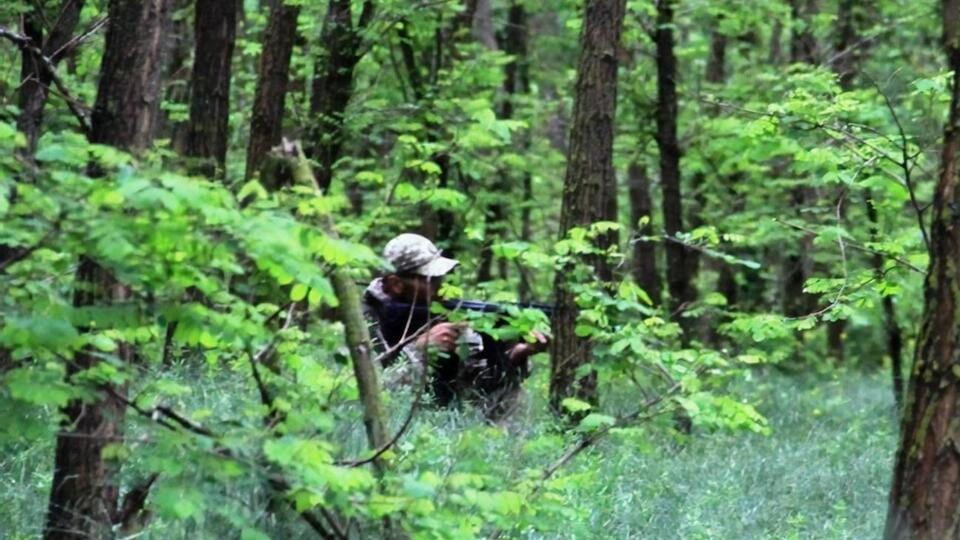 Боец погиб, подорвавшись на мине