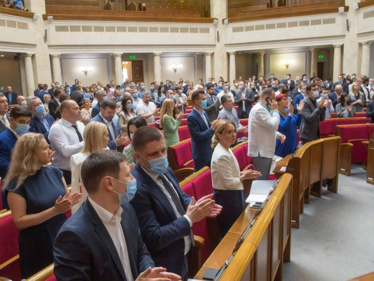 Рада продовжила дію мораторію на півтора року