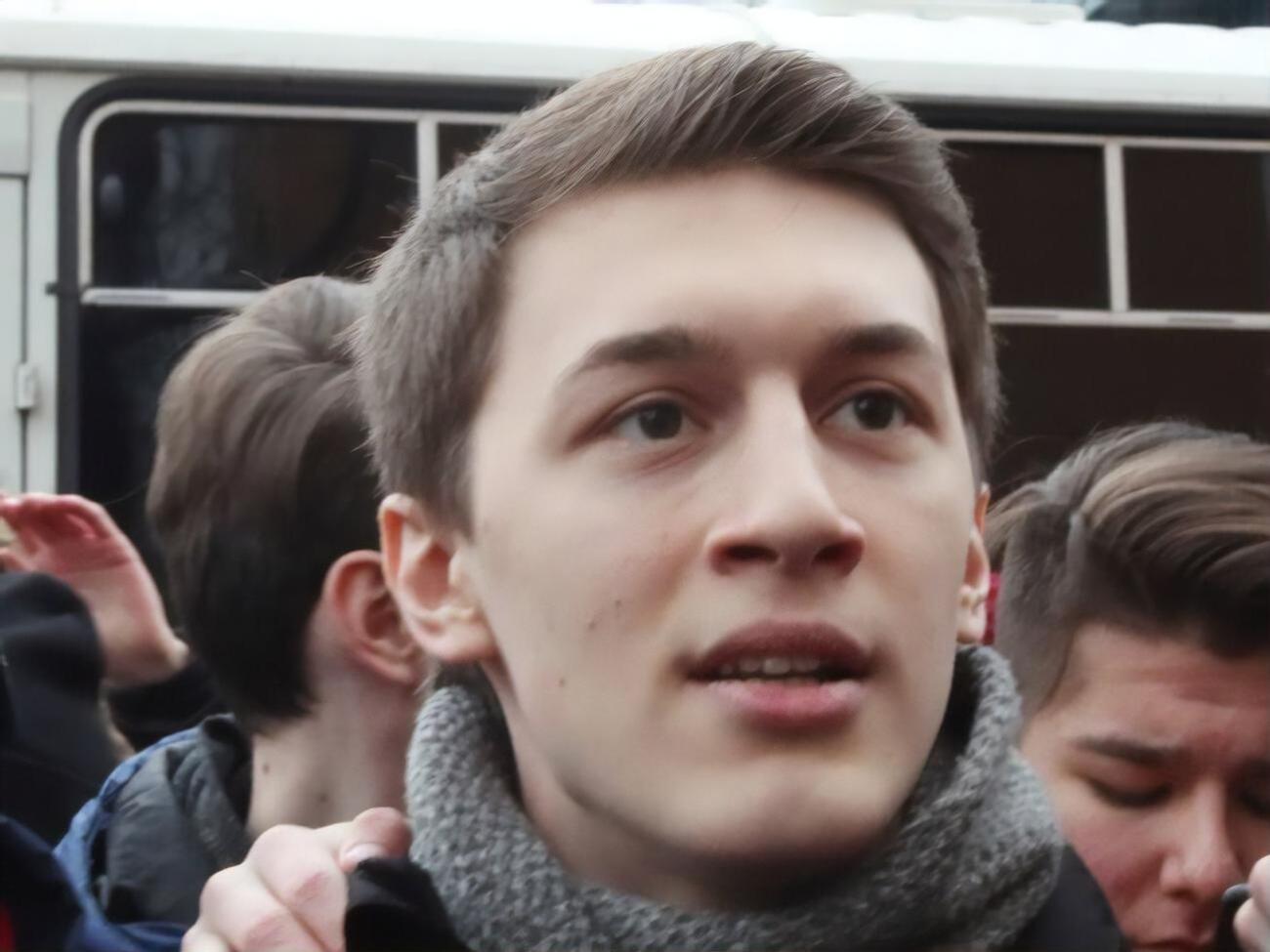 Жуков: Нам жужжат про Украину просто из всех утюгов