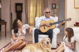 В мае Бочелли переболел коронавирусной инфекцией