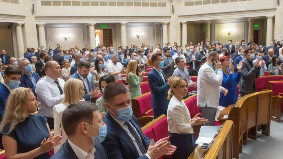 Третья сессия Верховной Рады девятого созыва должна завершиться 17 июля