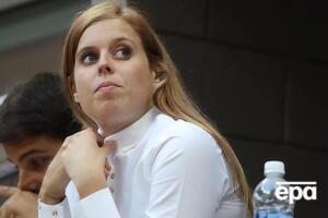 Изначально свадьба принцессы Беатрис была запланирована на сентябрь 2019 года