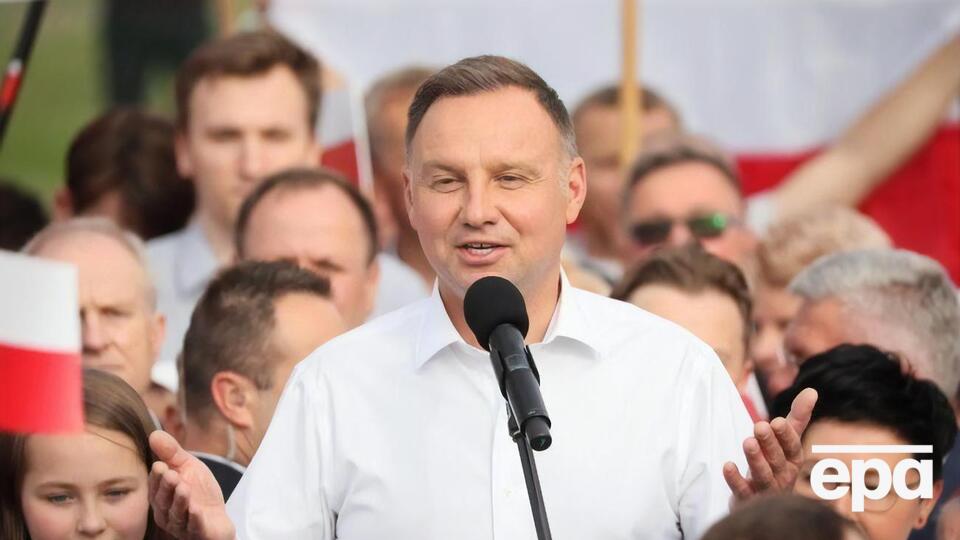 Канцелярия Анджея Дуды дважды разоблачала пранкера