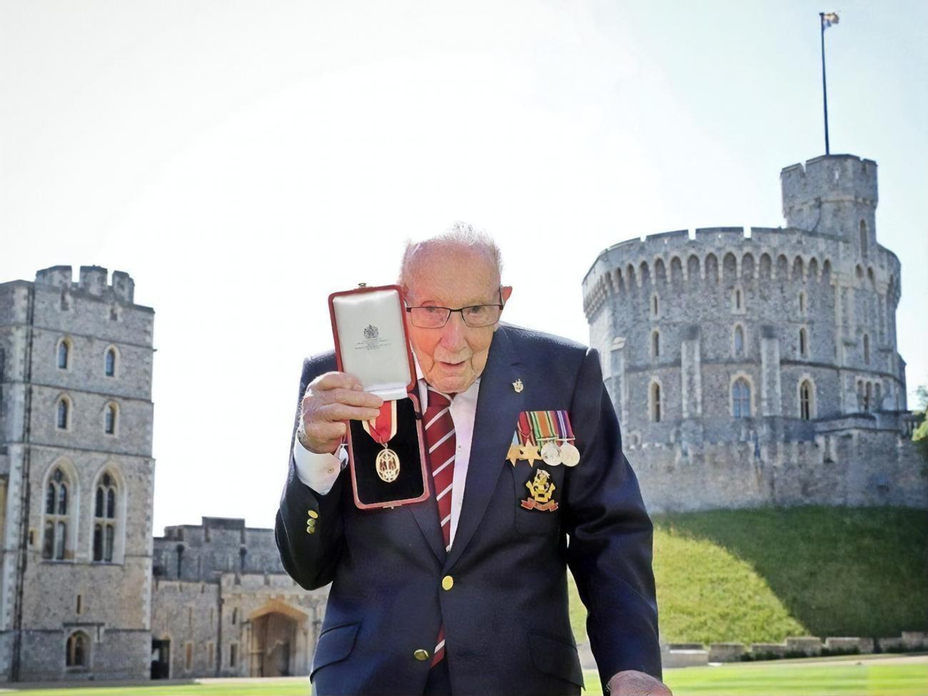 30 апреля Тому Муру исполнилось 100 лет