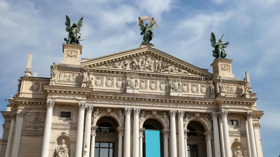 Во Львове заработают театры, кинотеатры, музеи, концертные учреждения и культурные центры и библиотеки