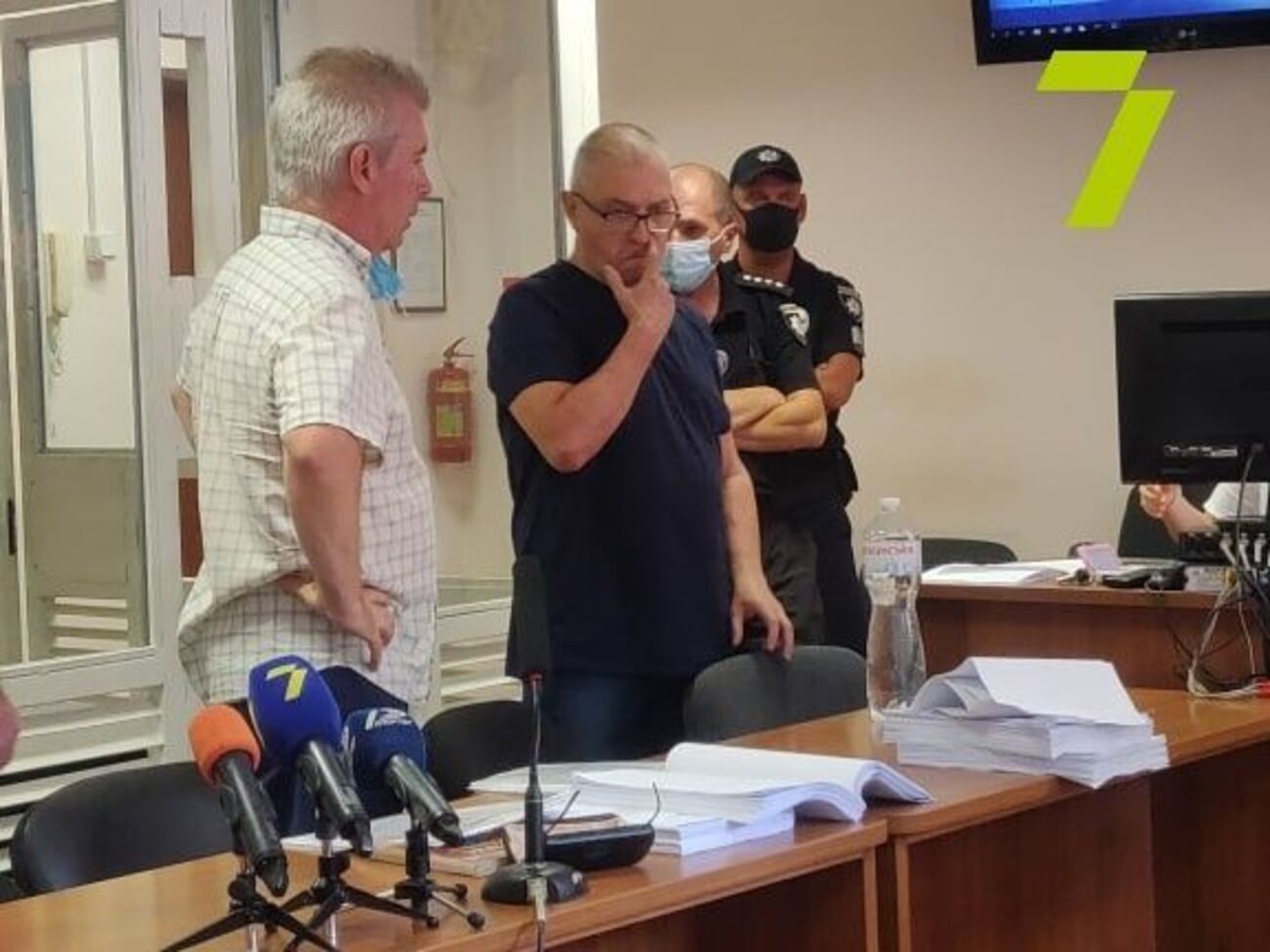 2 сентября Дурачу объявили о подозрении, но&nbsp;он на тот момент уже покинул Украину