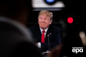 Вероятно, по просьбе Трампа из фойе Белого дома убрали портреты Клинтона и Буша-младшего