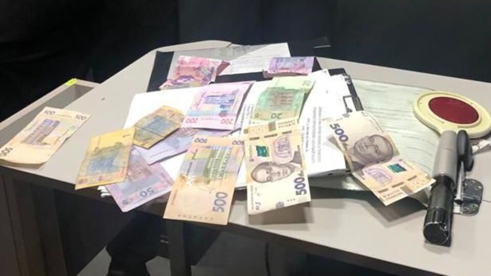 Оперативники разоблачили должностных лиц управления Гоструда, Укртрансбезопасности и председателя межрегионального управления Госслужбы морского и речного транспорта