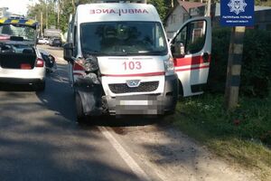 Трьох людей госпіталізовано