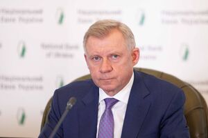 1 липня Смолій подав президенту заяву про звільнення