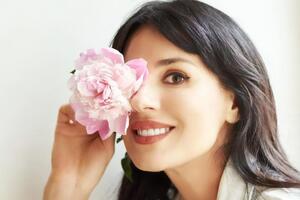 Разница в возрасте между сестрами составляет семь лет