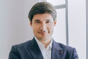 Разом із відставкою голови НБУ готуємося до дефолту. Як думаєте, яка сусідня країна прийде нам на допомогу?