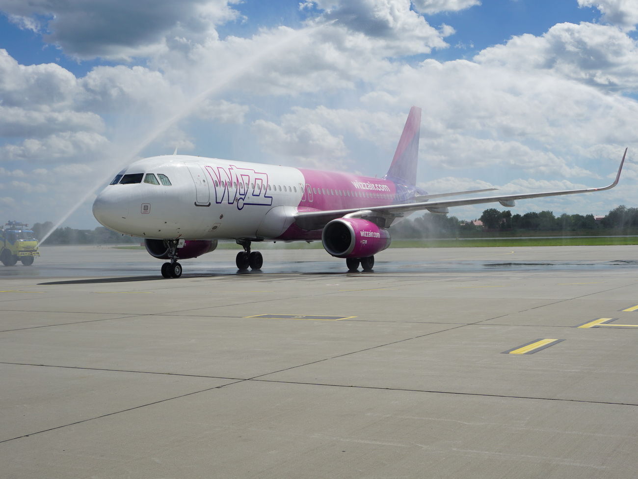 У міністерстві зазначають, що відкриття нової бази Wizz Air принесе Львову понад $100 млн інвестицій 2020 року