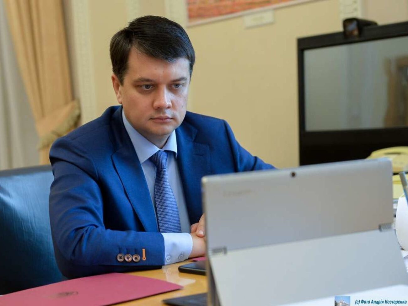 Разумков: Кризис, с которым мы столкнулись, можно сравнивать только с экономическими проблемами после Второй мировой войны
