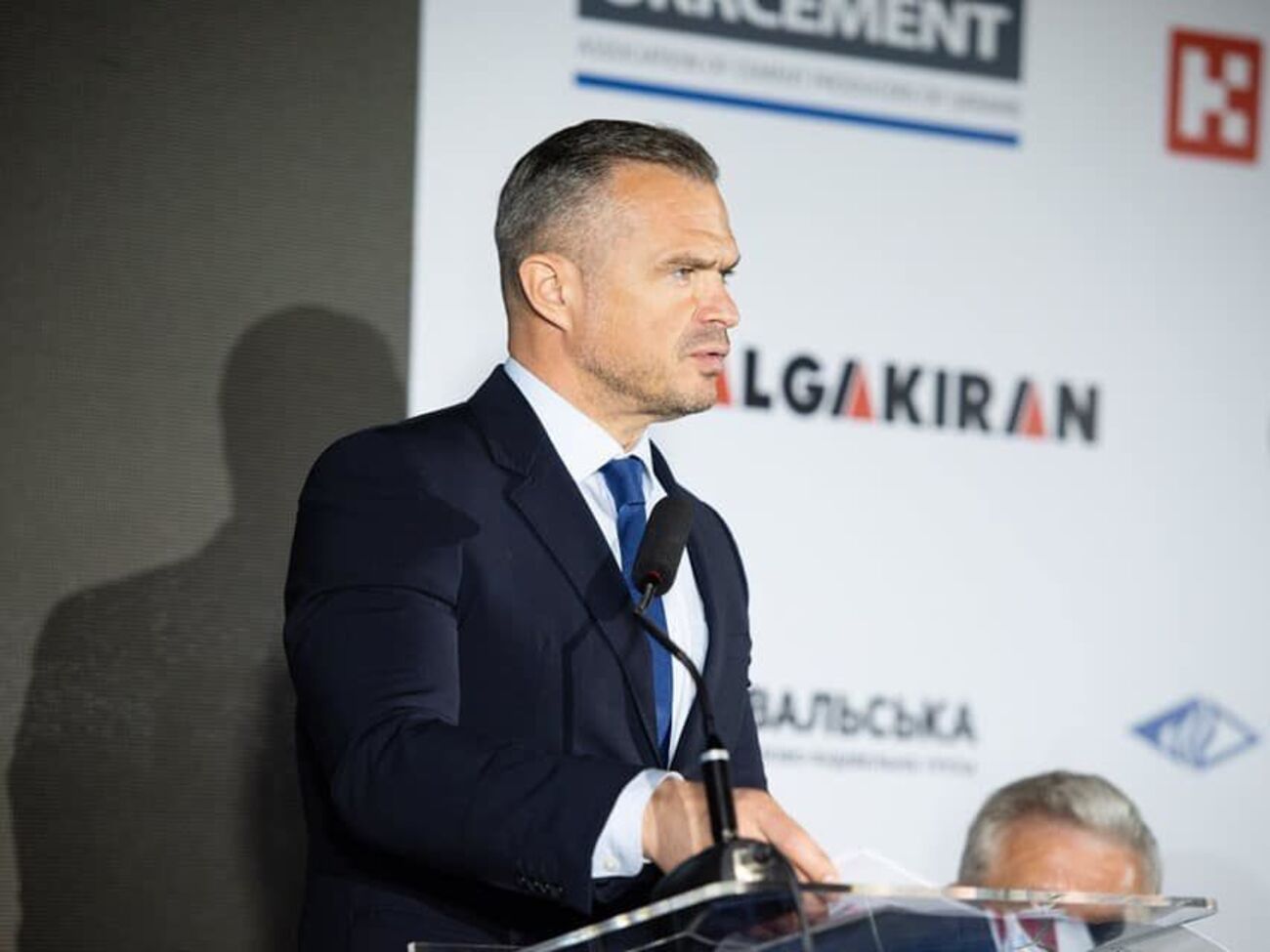 20 июля в польском Гданьске задержали бывшего и.о. главы "Укравтодора" Славомира Новака