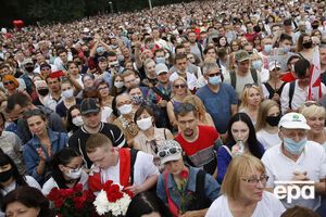 Участники митинга скандировали "Любім, можам, пераможам"