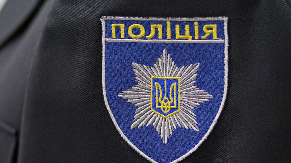 За попередніми даними поліції, вибух стався під столом, де була сумка
