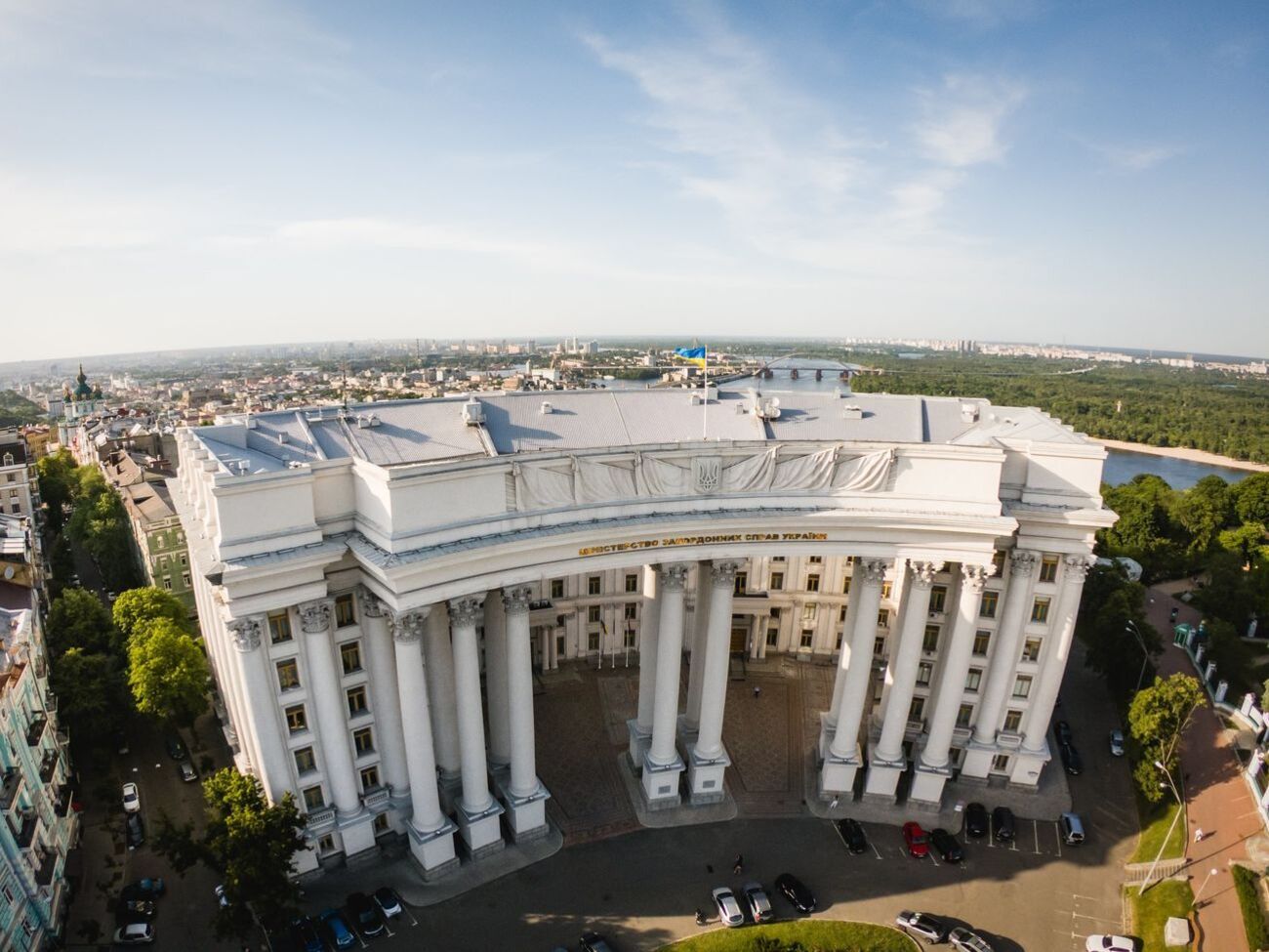 У МЗС підкреслили, що Україна засуджує заходи РФ щодо мілітаризації Криму