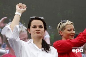 Тихановская (слева) является женой белорусского блогера Сергея Тихановского, которого не допустили к выборам