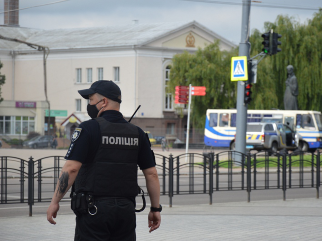 Чоловік не задоволений ситуацією у країні