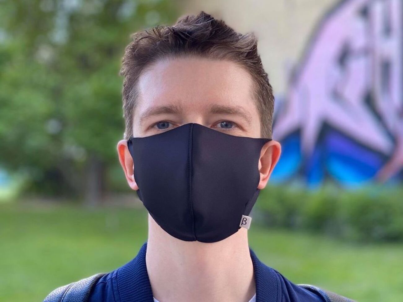 Телеканалы в прямом эфире цитируют мысли и отрывки из книги луцкого террориста. Но именно ради этого он и захватил людей