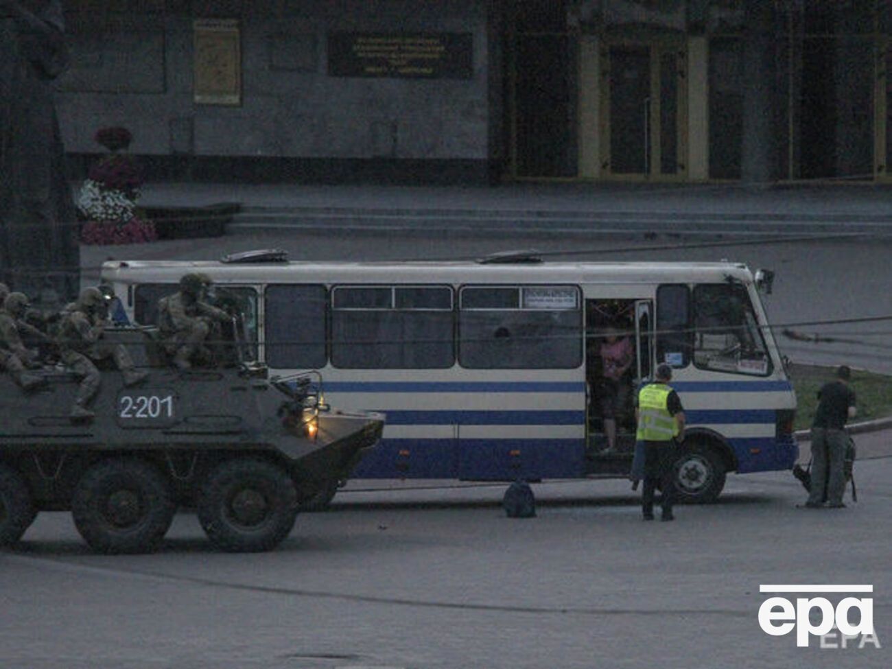 Кривош удерживал заложников в центре Луцка почти 13 часов