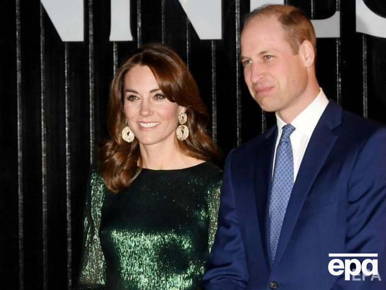 Принц Уильям и герцогиня Кембриджская Кэтрин воспитывают двух сыновей и дочь