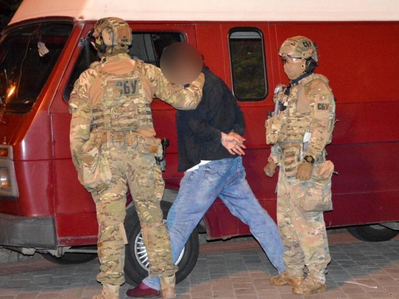 Кривош захватил автобус, в котором находилось 13 человек