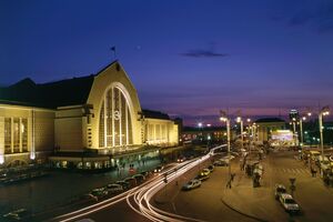 Метро "Вокзальна" закрили на вхід і вихід