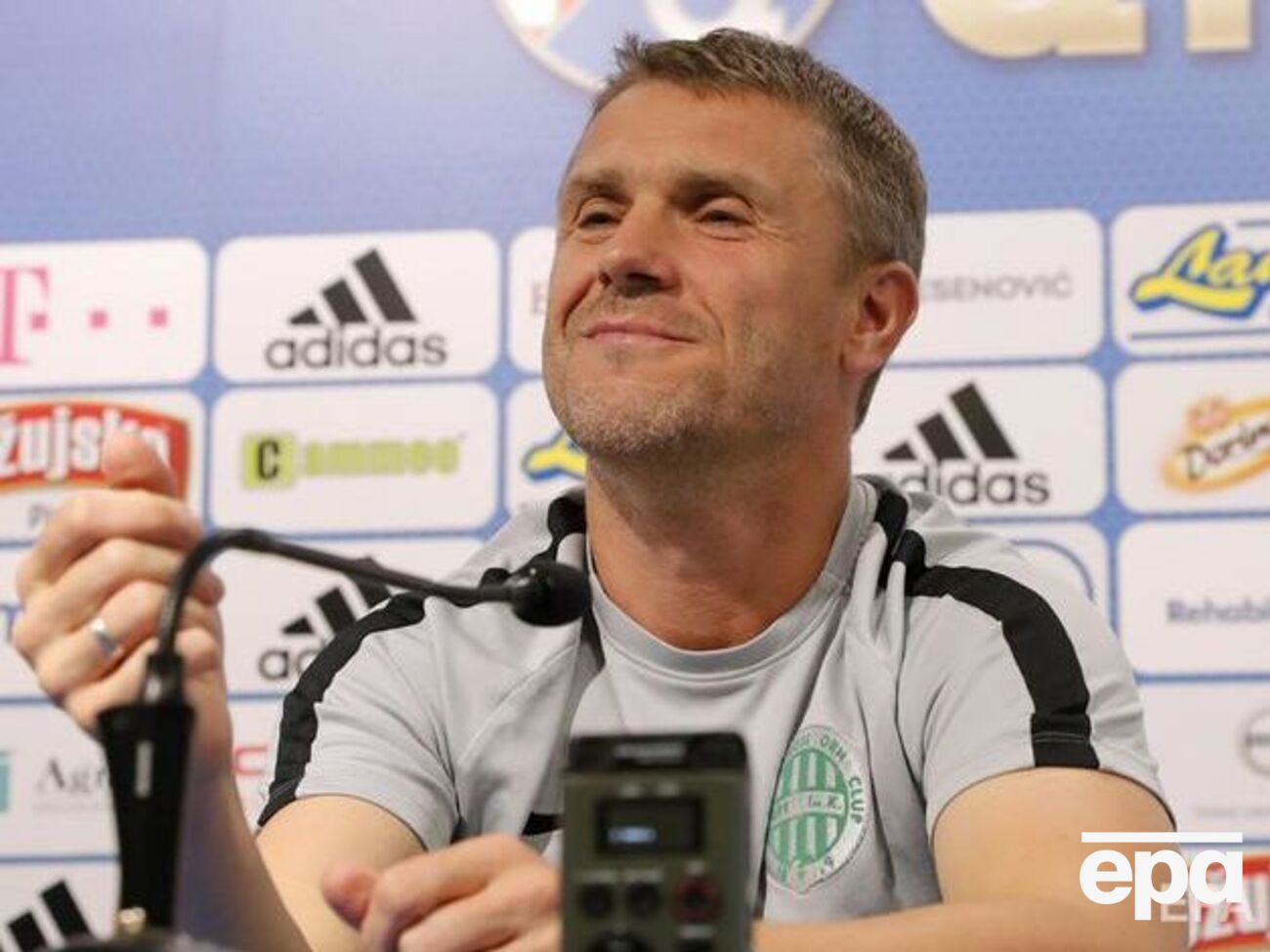 Із літа 2018 року Ребров тренує угорський "Ференцварош"