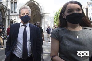 Розгляд позову Губарєва до Стіла (ліворуч) розпочали 20 липня