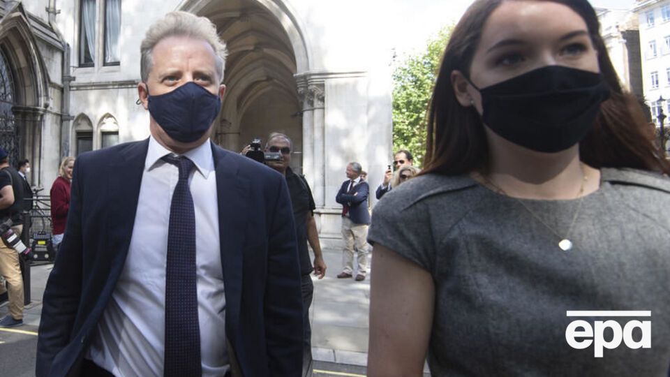 Розгляд позову Губарєва до Стіла (ліворуч) розпочали 20 липня