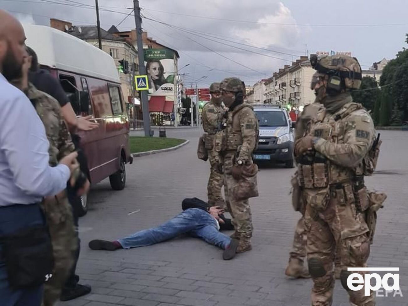 За інформацією Авакова, СБУ ухвалила рішення діяти за правилами, вони можуть збоку здаватися зайвими