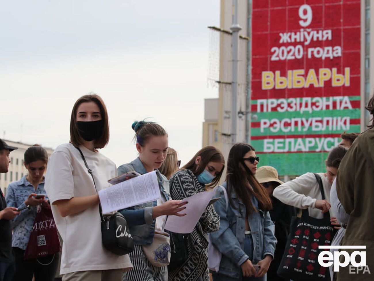 Иностранных наблюдателей сокращать не будут