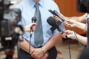 Информация о причинах отзыва подписи депутата под законопроектом "О медиа" отсутствует