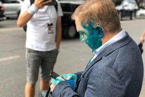 21 липня Волошина облили зеленкою під Верховною Радою