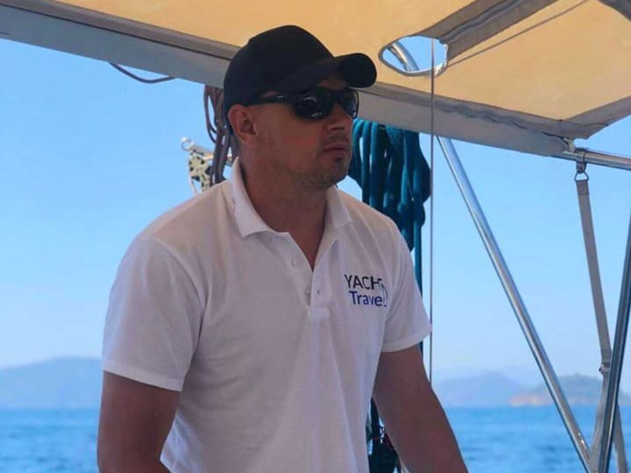 Иногда хочется, чтобы Украина предоставила убежище адекватным россиянам, а остальная Россия провалилась в ад к своему любимому Сталину